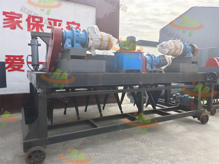 ��۷����C