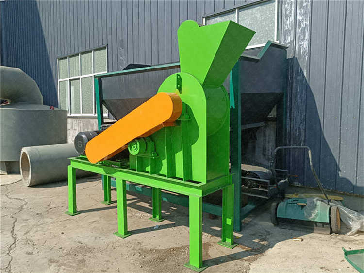 泥土營養土濕料雙級粉碎設備,粉碎效果細膩