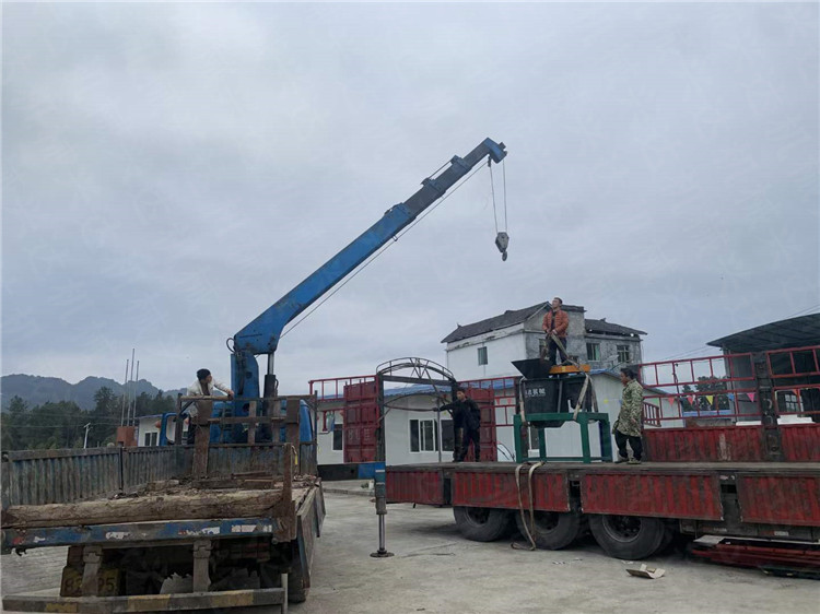 酒糟豬糞有機肥生產客戶規劃現場,設備生產線到貨