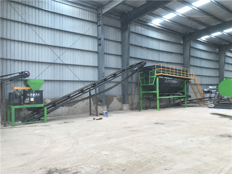 半濕物料有機肥立式粉碎機,秸稈菌菇渣破碎設(shè)備,畜禽糞便加工碎料機